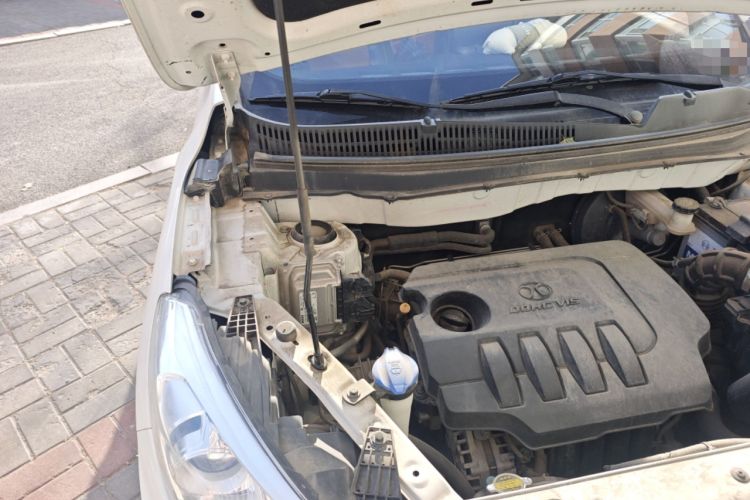 Used BAIC Senova X35 2016 1.5L Automatic Luxury Edition Engine Bay Right