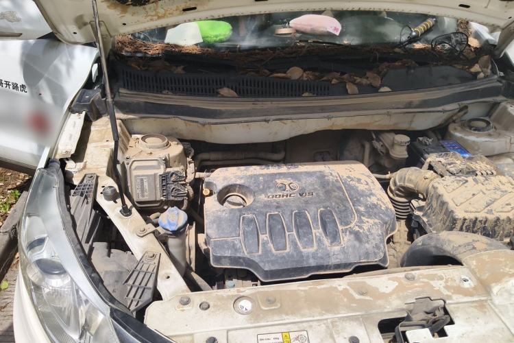 Used BAIC Senova X35 2016 1.5L Automatic Luxury Edition Engine Bay Right