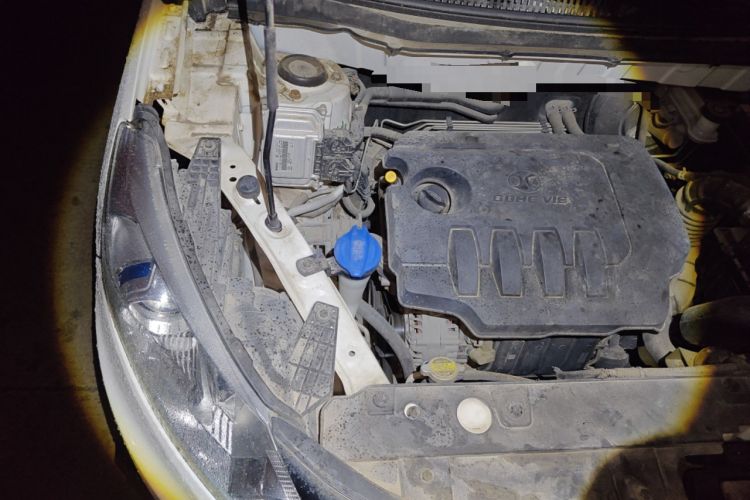 Used BAIC Senova X35 2016 1.5L Manual Luxury Edition Engine Bay Right