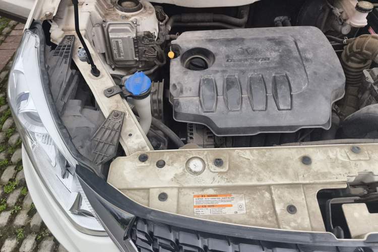 Used BAIC Senova X35 2016 1.5L Manual Luxury Edition Engine Bay Right
