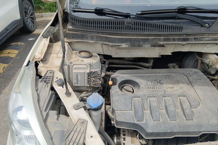 Used BAIC Senova X35 2016 1.5L Automatic Luxury Edition Engine Bay Right