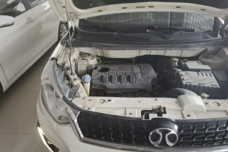 Used BAIC Senova X35 2016 1.5L Manual Luxury Edition Engine Bay Right