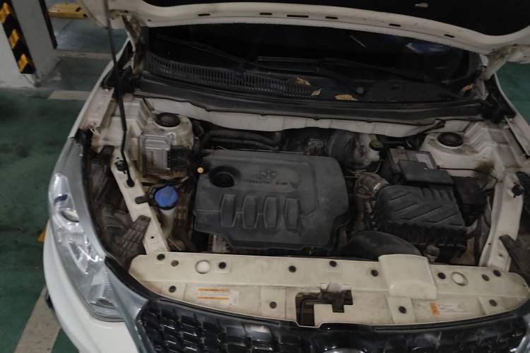 Used BAIC Senova X35 2016 1.5L Manual Luxury Edition Engine Bay Right