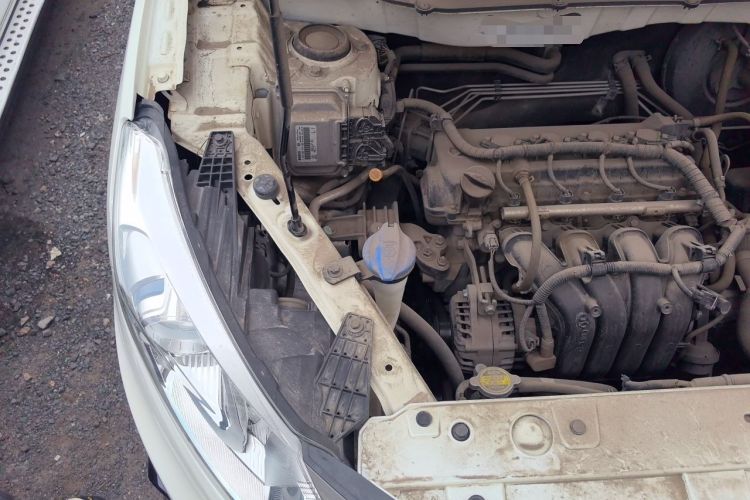 Used BAIC Senova X35 2016 1.5L Manual Elite Edition Engine Bay Right