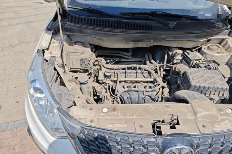Used BAIC Senova X35 2016 1.5L Manual Elite Edition Engine Bay Right