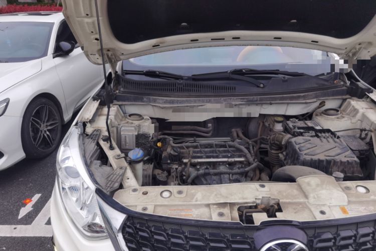 Used BAIC Senova X35 2016 1.5L Automatic Elite Edition Engine Bay Right
