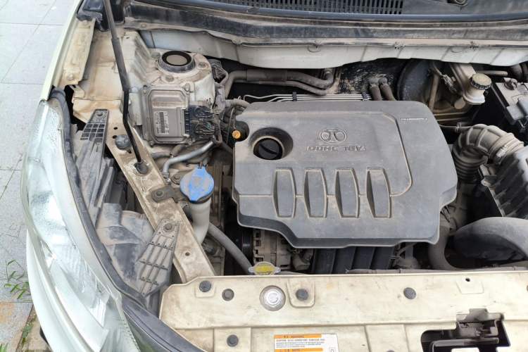 Used BAIC Senova X35 2016 1.5L Manual Luxury Edition Engine Bay Right