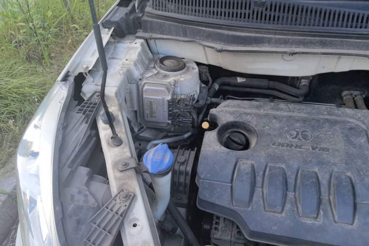 Used BAIC Senova X35 2016 1.5L Automatic Luxury Edition Engine Bay Right