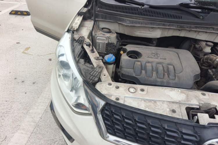 Used BAIC Senova X35 2016 1.5L Automatic Luxury Edition Engine Bay Right