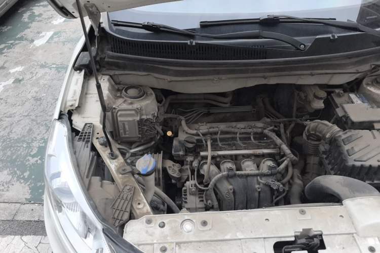 Used BAIC Senova X35 2016 1.5L Manual Elite Edition Engine Bay Right