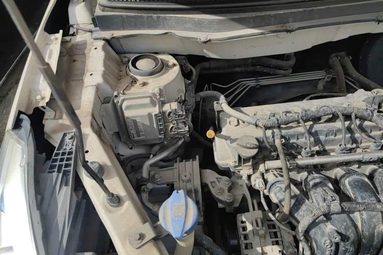 Used BAIC Senova X35 2016 1.5L Manual Elite Edition Engine Bay Right