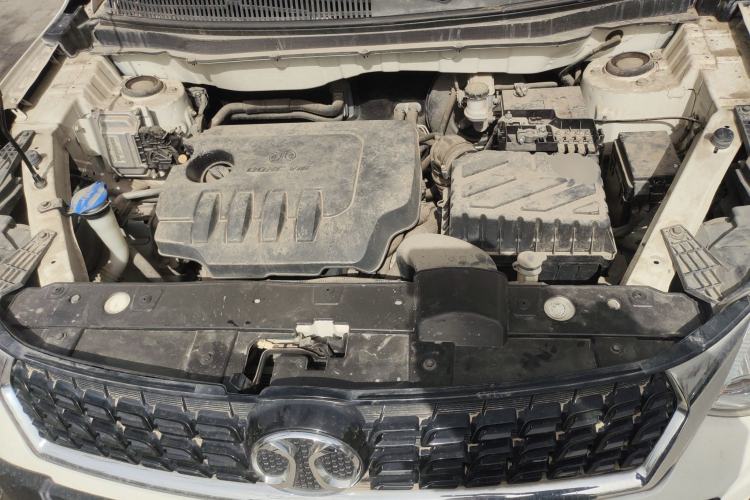 Used BAIC Senova X35 2016 1.5L Manual Luxury Edition Engine Bay