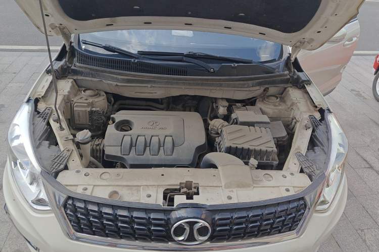 Used BAIC Senova X35 2016 1.5L Manual Luxury Edition Engine Bay