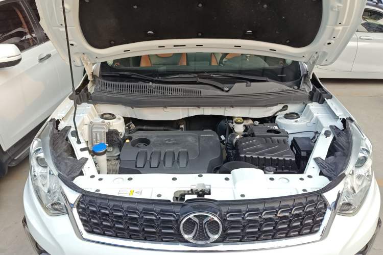 Used BAIC Senova X35 2016 1.5L Automatic Luxury Edition Engine Bay