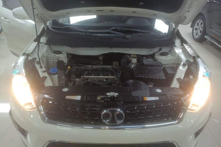 Used BAIC Senova X35 2016 1.5L Manual Elite Edition Engine Bay
