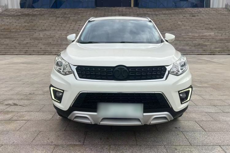 Used BAIC Senova X35 2016 1.5L Automatic Luxury Edition Exterior 1
