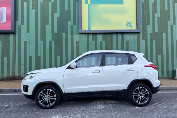 Used BAIC Senova X35 2016 1.5L Automatic Luxury Edition Exterior 1