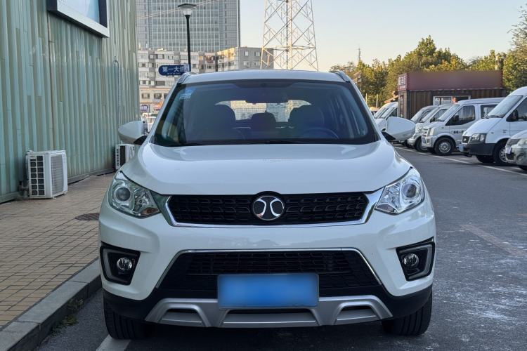Used BAIC Senova X35 2016 1.5L Automatic Luxury Edition Exterior 1