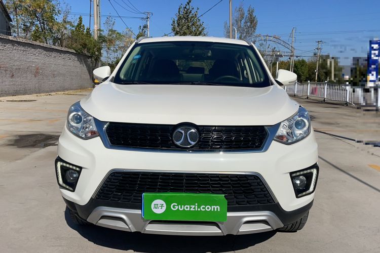 Used BAIC Senova X35 2016 1.5L Manual Elite Edition Exterior 1