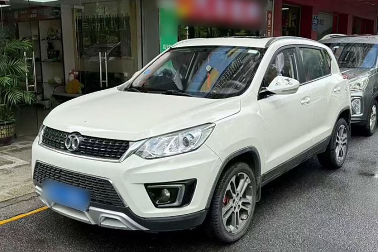 Used BAIC Senova X35 2016 1.5L Manual Luxury Edition Exterior 1