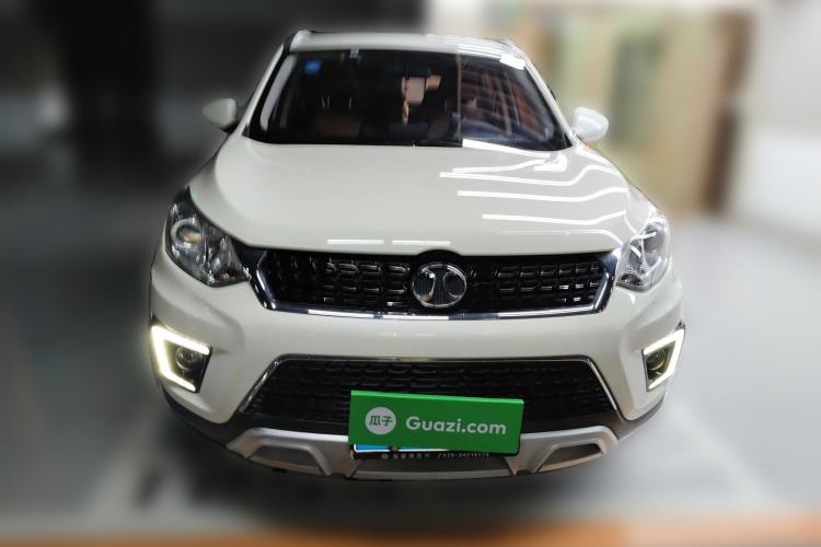 Used BAIC Senova X35 2016 1.5L Automatic Luxury Edition Exterior 1