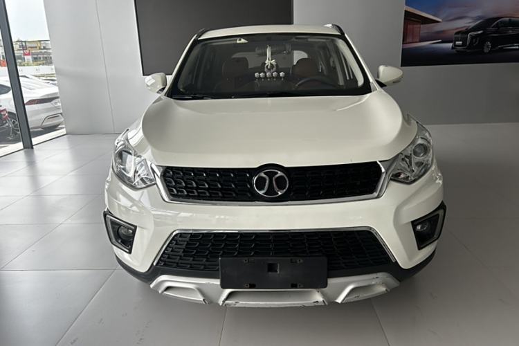 Used BAIC Senova X35 2016 1.5L Automatic Luxury Edition Exterior 1