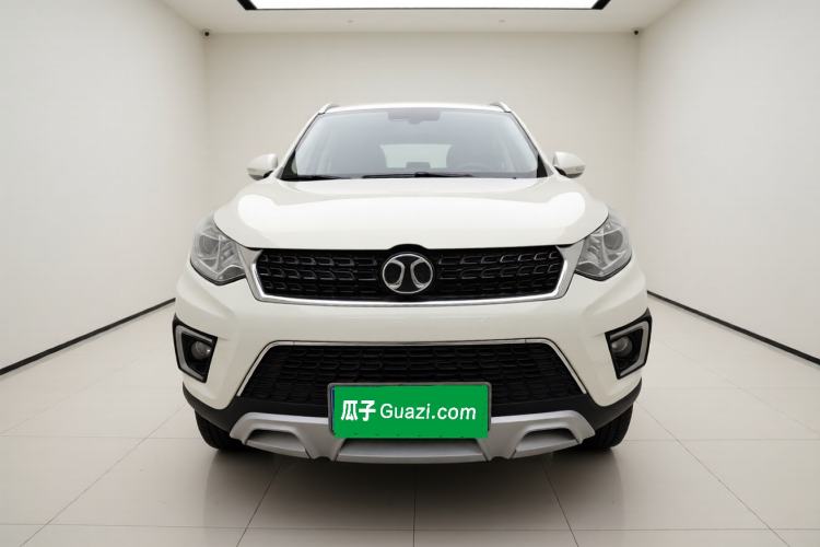 Used BAIC Senova X35 2016 1.5L Manual Luxury Edition Exterior 1