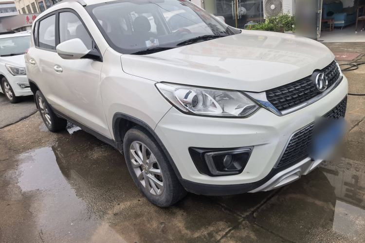 Used BAIC Senova X35 2016 1.5L Manual Elite Edition Exterior 2