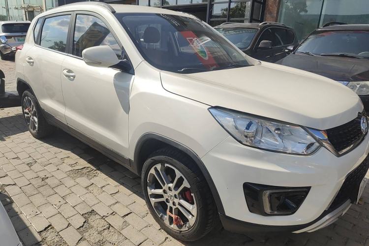 Used BAIC Senova X35 2016 1.5L Automatic Prestige Edition Exterior 2