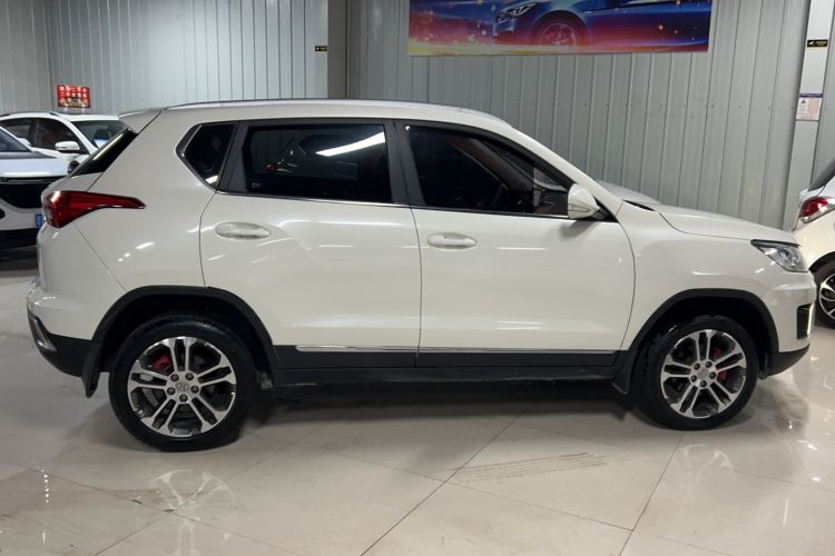Used BAIC Senova X35 2016 1.5L Manual Luxury Edition Exterior 2