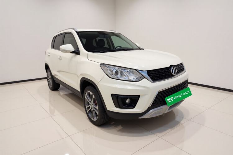 Used BAIC Senova X35 2016 1.5L Manual Luxury Edition Exterior 2