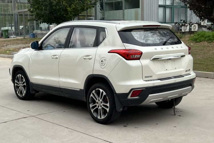 Used BAIC Senova X35 2016 1.5L Manual Luxury Edition Exterior 3