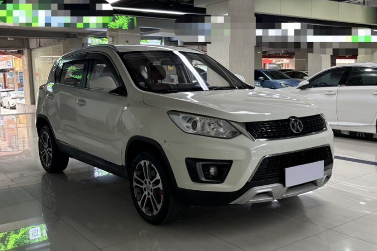 Used BAIC Senova X35 2016 1.5L Automatic Luxury Edition Exterior 5