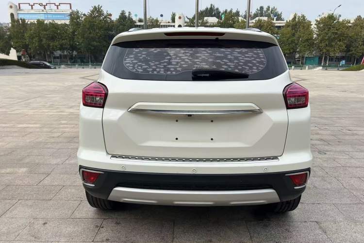 Used BAIC Senova X35 2016 1.5L Automatic Luxury Edition Exterior 6