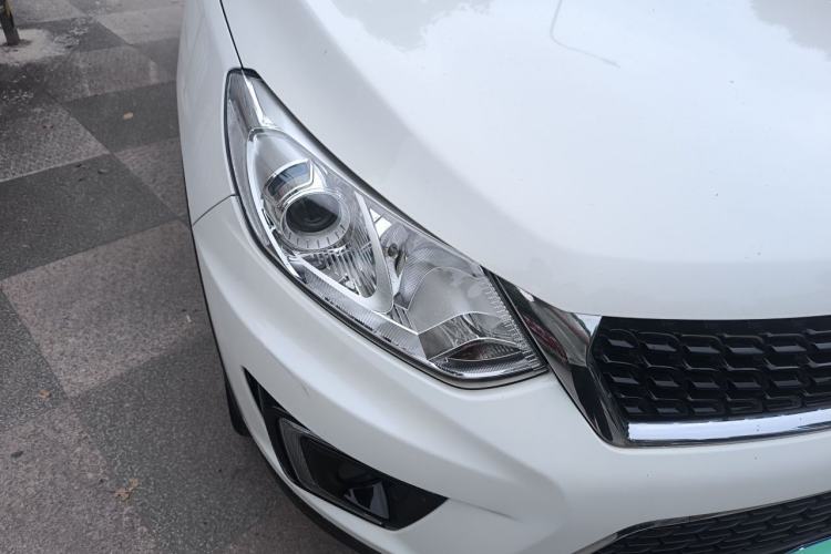 Used BAIC Senova X35 2016 1.5L Automatic Luxury Edition Exterior 6