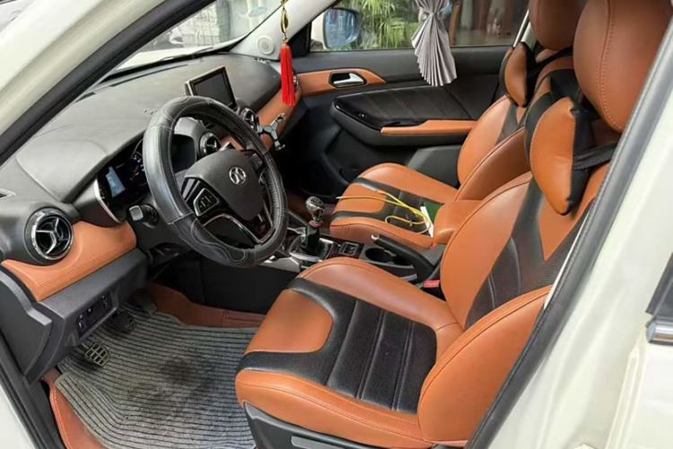 Used BAIC Senova X35 2016 1.5L Manual Luxury Edition Exterior 6