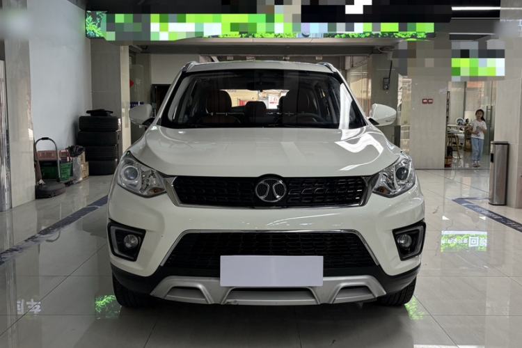 Used BAIC Senova X35 2016 1.5L Automatic Luxury Edition Exterior 8