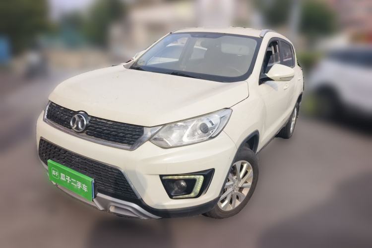 Used BAIC Senova X35 2016 1.5L Manual Elite Edition Guazi used car, China used car export, Used car for sale, Used BAIC cars, Cheapest cars for sale