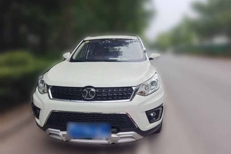 Used BAIC Senova X35 2016 1.5L Manual Luxury Edition Front