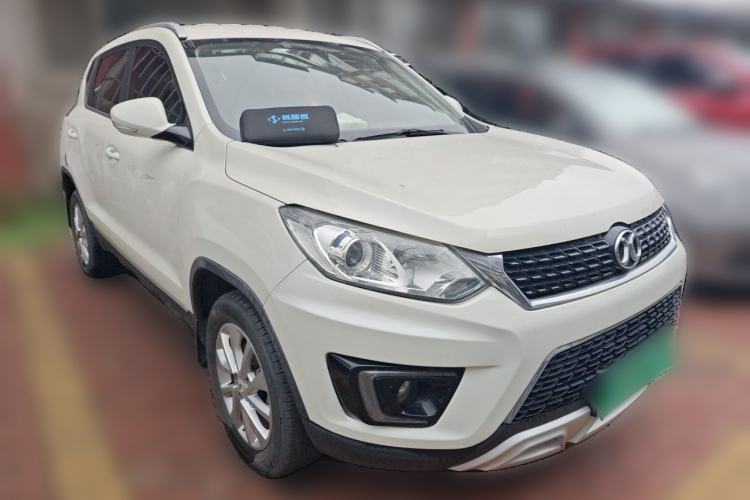 Used BAIC Senova X35 2016 1.5L Manual Elite Edition Front Right 45 Deg