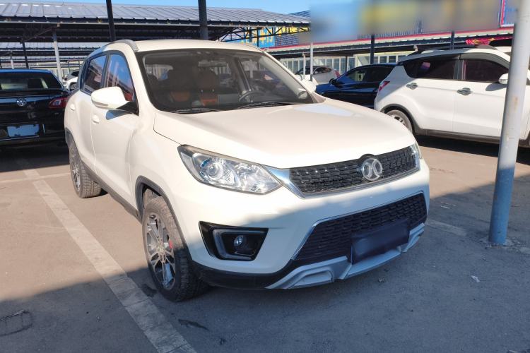 Used BAIC Senova X35 2016 1.5L Automatic Luxury Edition Front Right 45 Deg