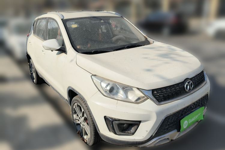 Used BAIC Senova X35 2016 1.5L Automatic Luxury Edition Front Right 45 Deg