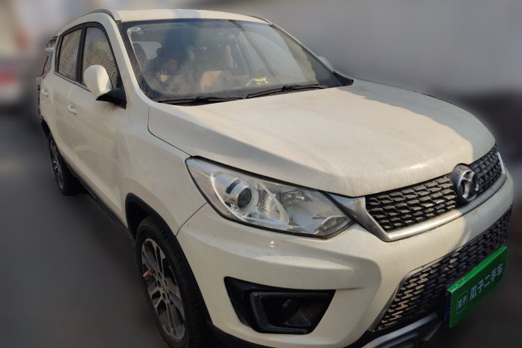 Used BAIC Senova X35 2016 1.5L Automatic Luxury Edition Front Right 45 Deg