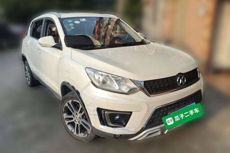 Used BAIC Senova X35 2016 1.5L Automatic Luxury Edition Front Right 45 Deg