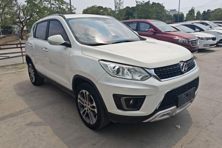 Used BAIC Senova X35 2016 1.5L Automatic Luxury Edition Front Right 45 Deg