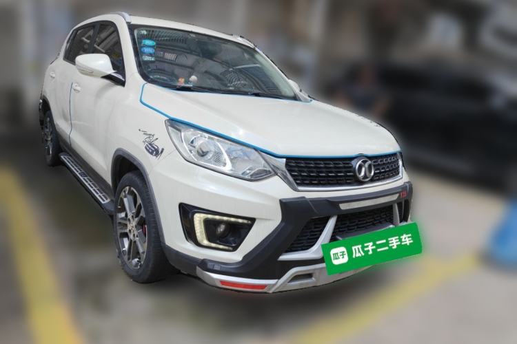 Used BAIC Senova X35 2016 1.5L Manual Elite Edition Front Right 45 Deg