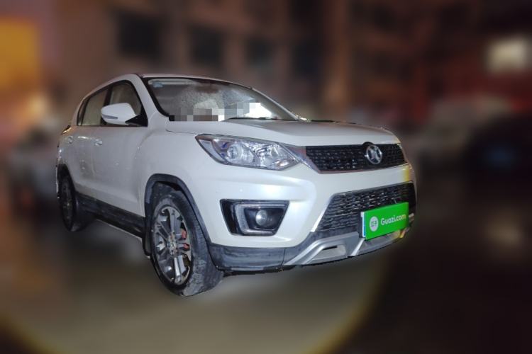 Used BAIC Senova X35 2016 1.5L Manual Luxury Edition Front Right 45 Deg