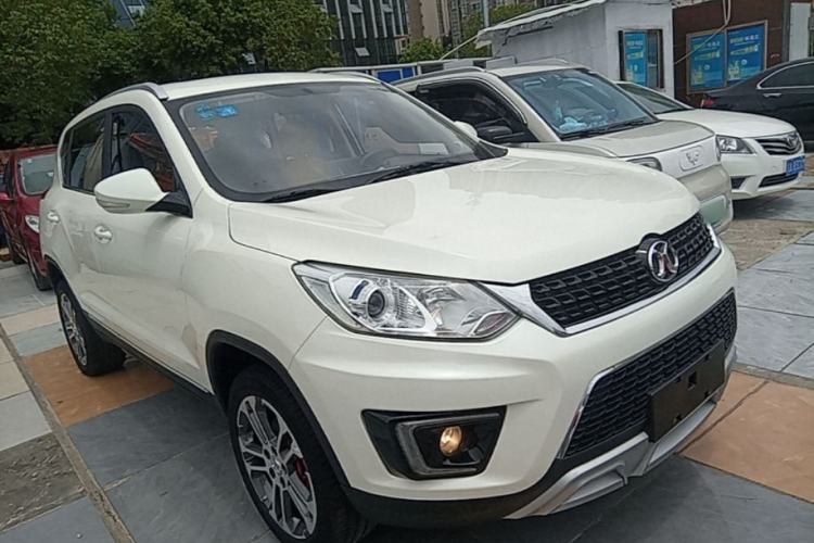 Used BAIC Senova X35 2016 1.5L Automatic Luxury Edition Front Right 45 Deg