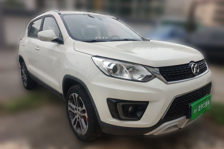 Used BAIC Senova X35 2016 1.5L Automatic Prestige Edition Front Right 45 Deg