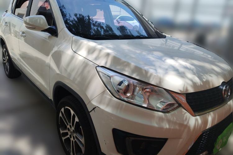 Used BAIC Senova X35 2016 1.5L Manual Luxury Edition Front Right 45 Deg